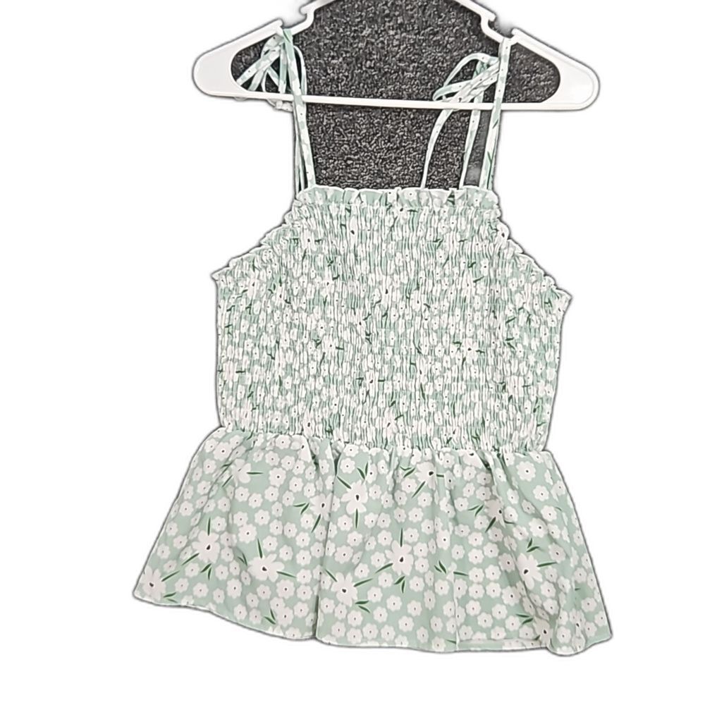 Shein Women's Size 8 Smocked Top Mint Green White Flowers